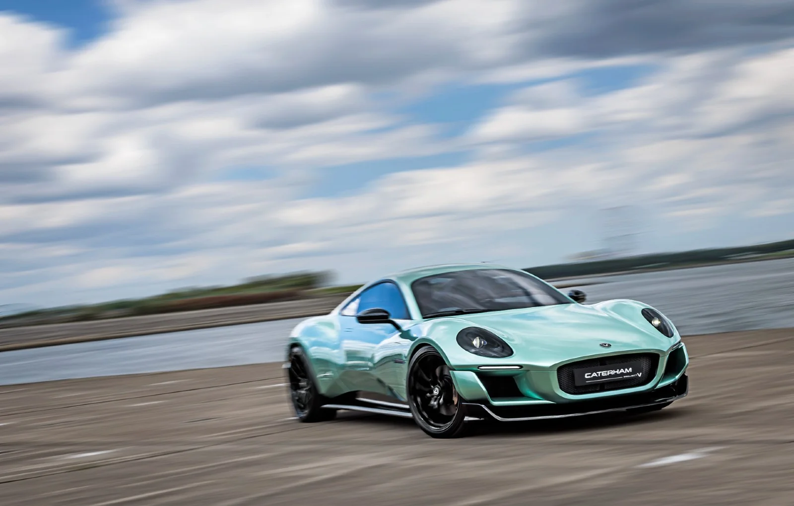 Caterham anunță lansarea primului prototip electric funcțional în 2026