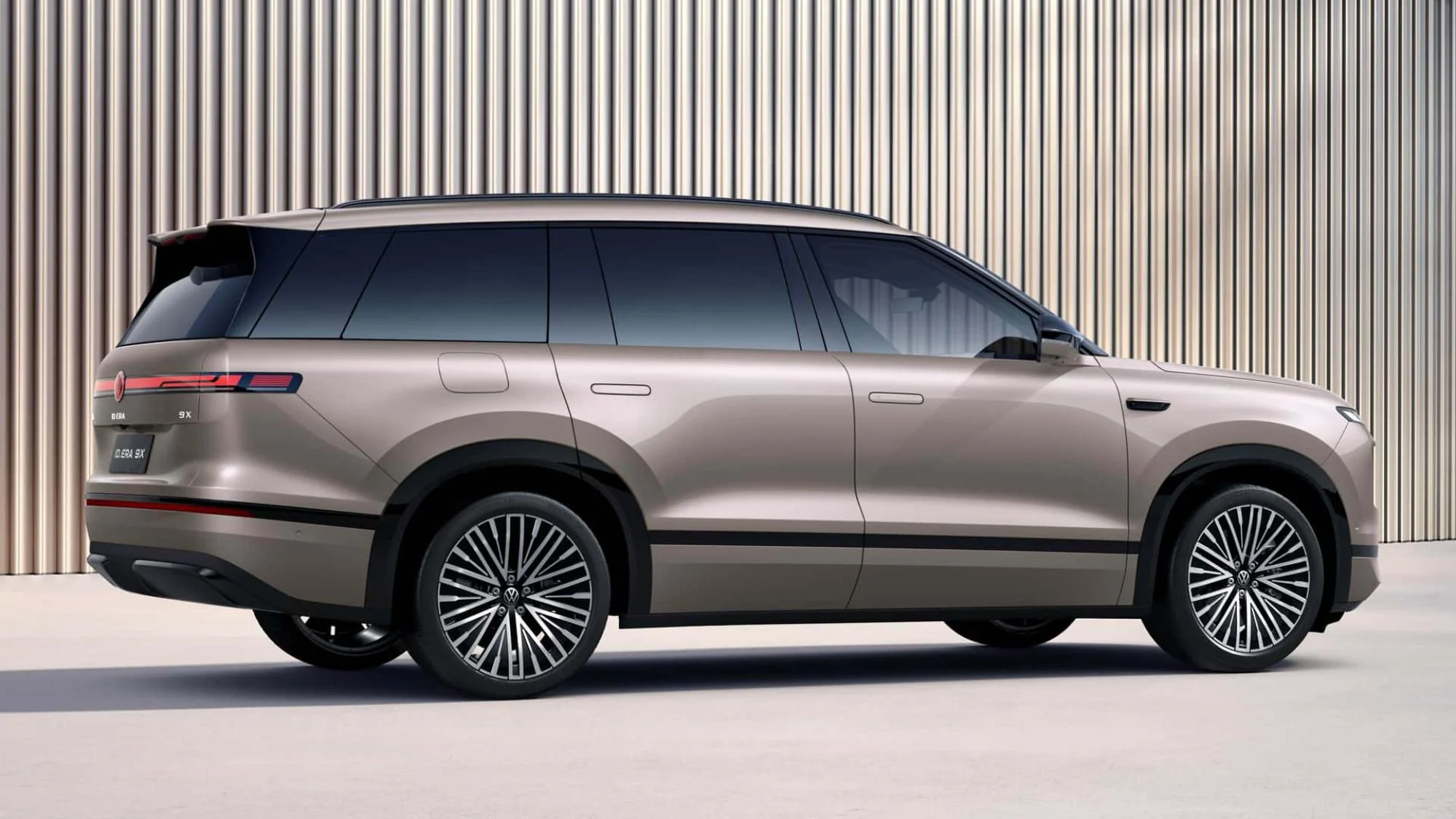 Volkswagen ID. Era 9X – primul model cu motor termic generator, lansat în premieră locală