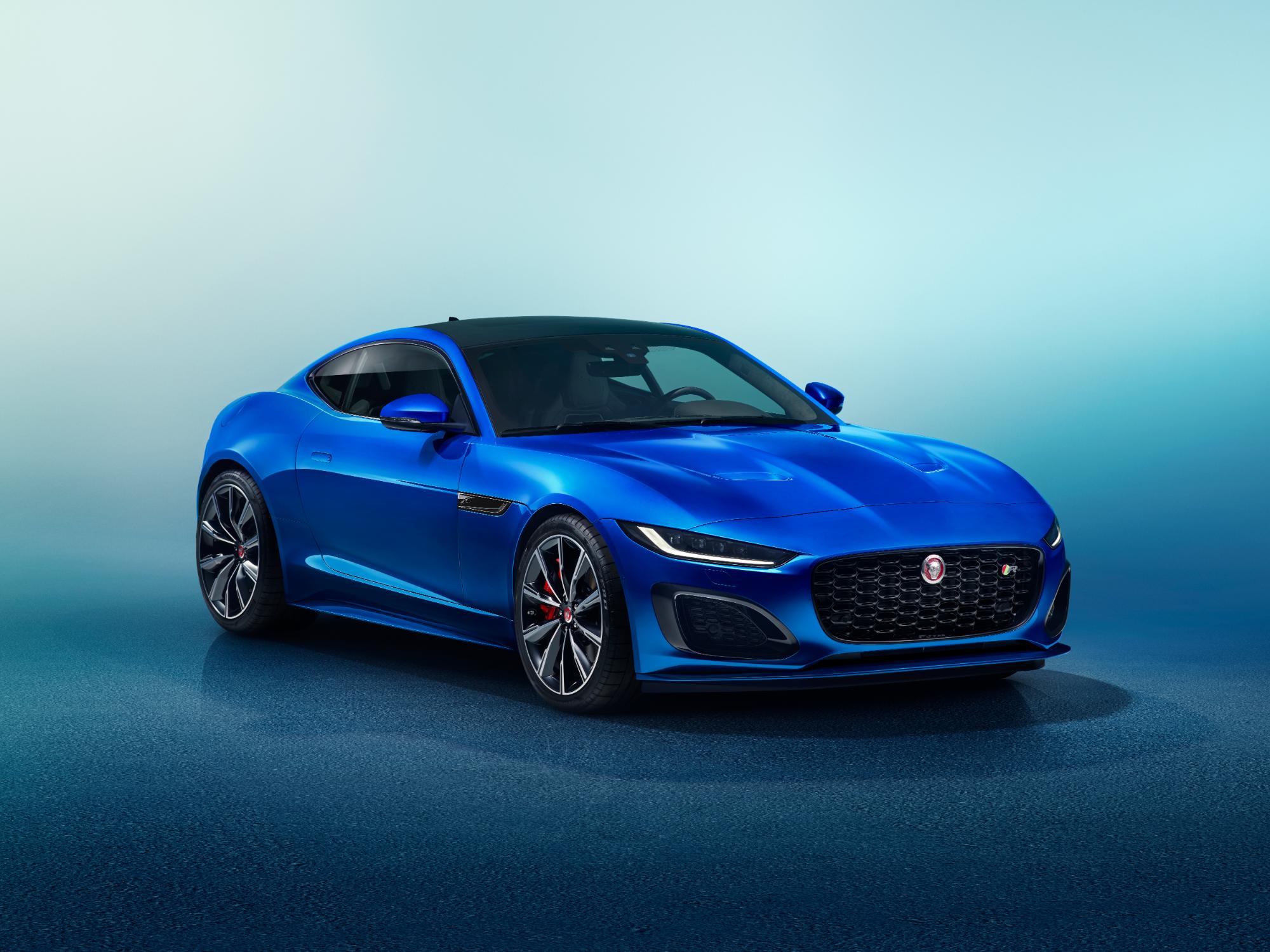 Jaguar dezvolta 4 modele noi înainte de trecerea la electrificare completă