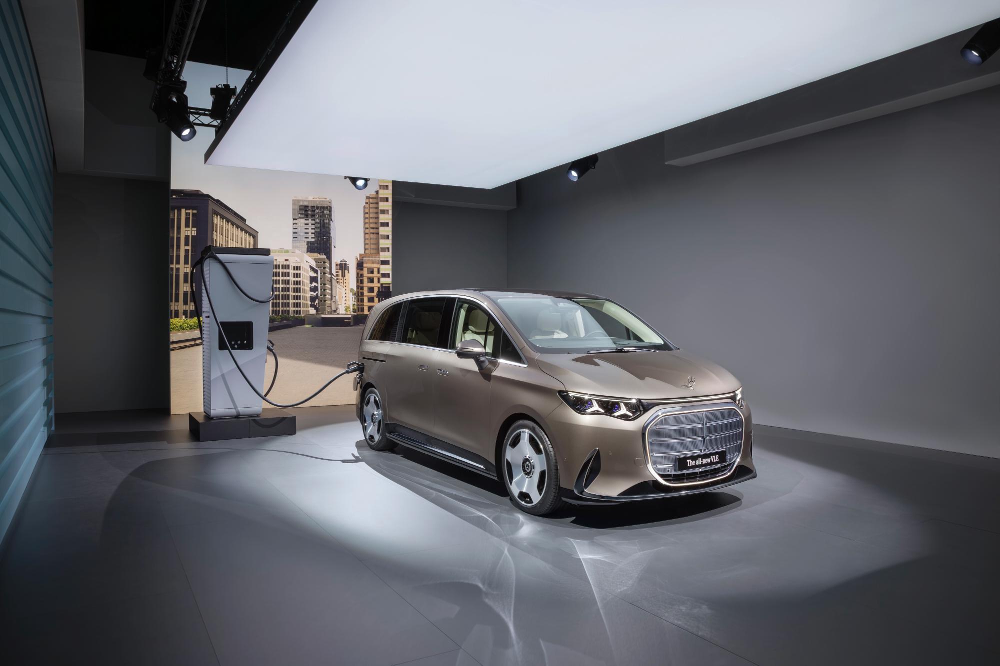 noul model electric care înlocuiește Clasa V