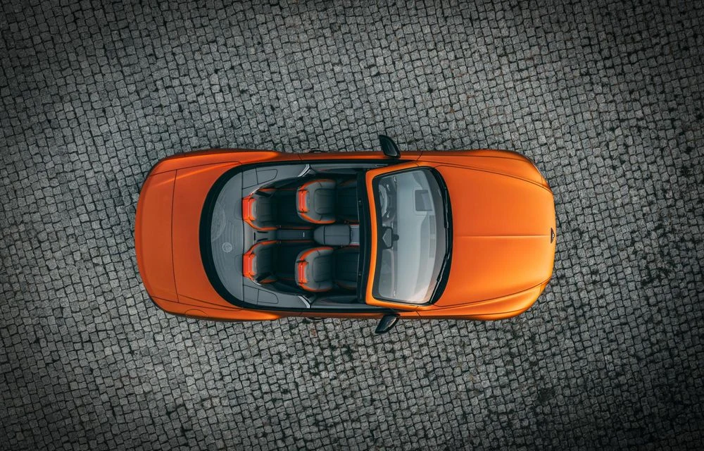 Interiorul și elementele de personalizare ale ediției Bentley