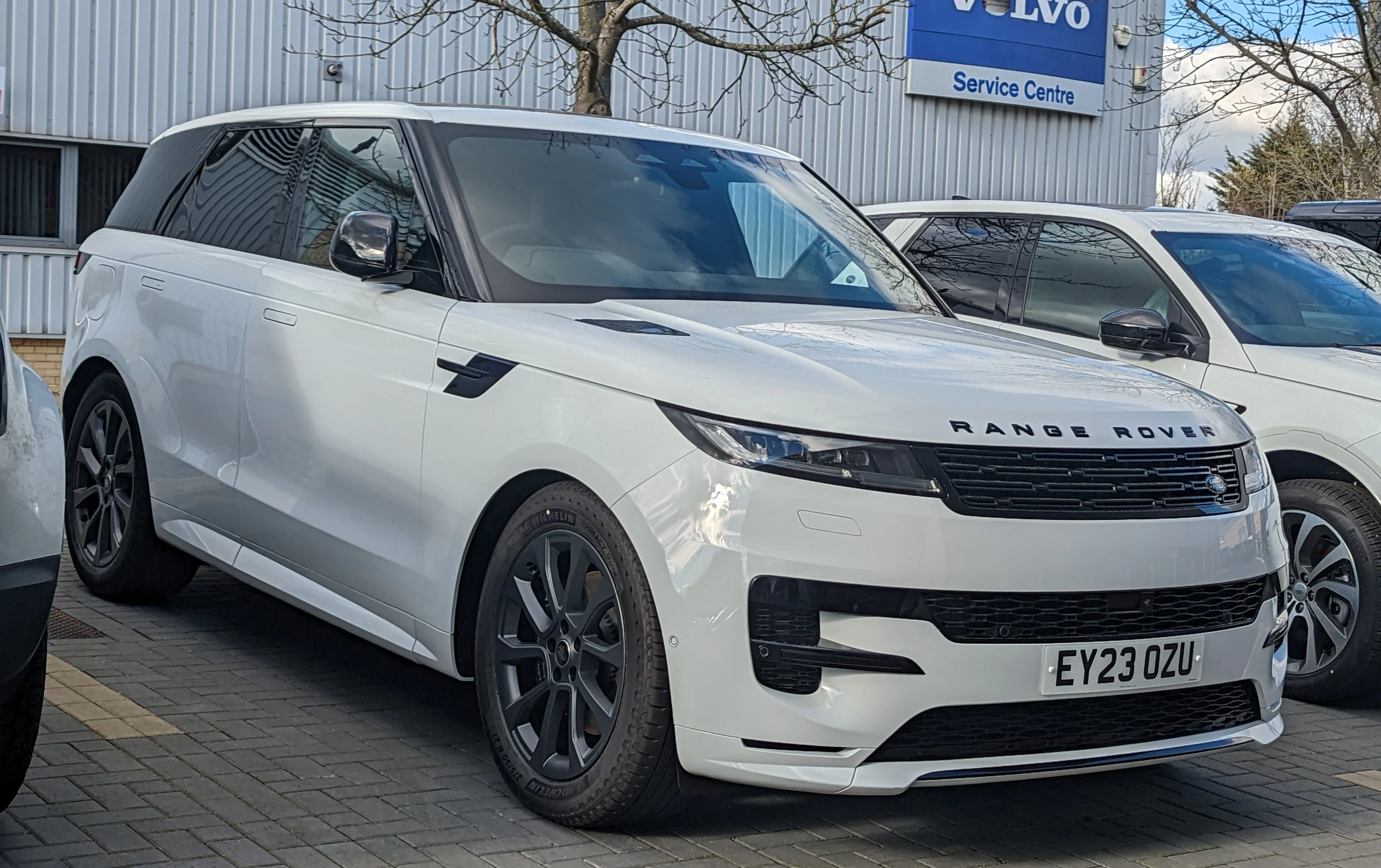Land Rover Range Rover Sport, unul dintre modelele incluse în campania de rechemare din Statele Unite