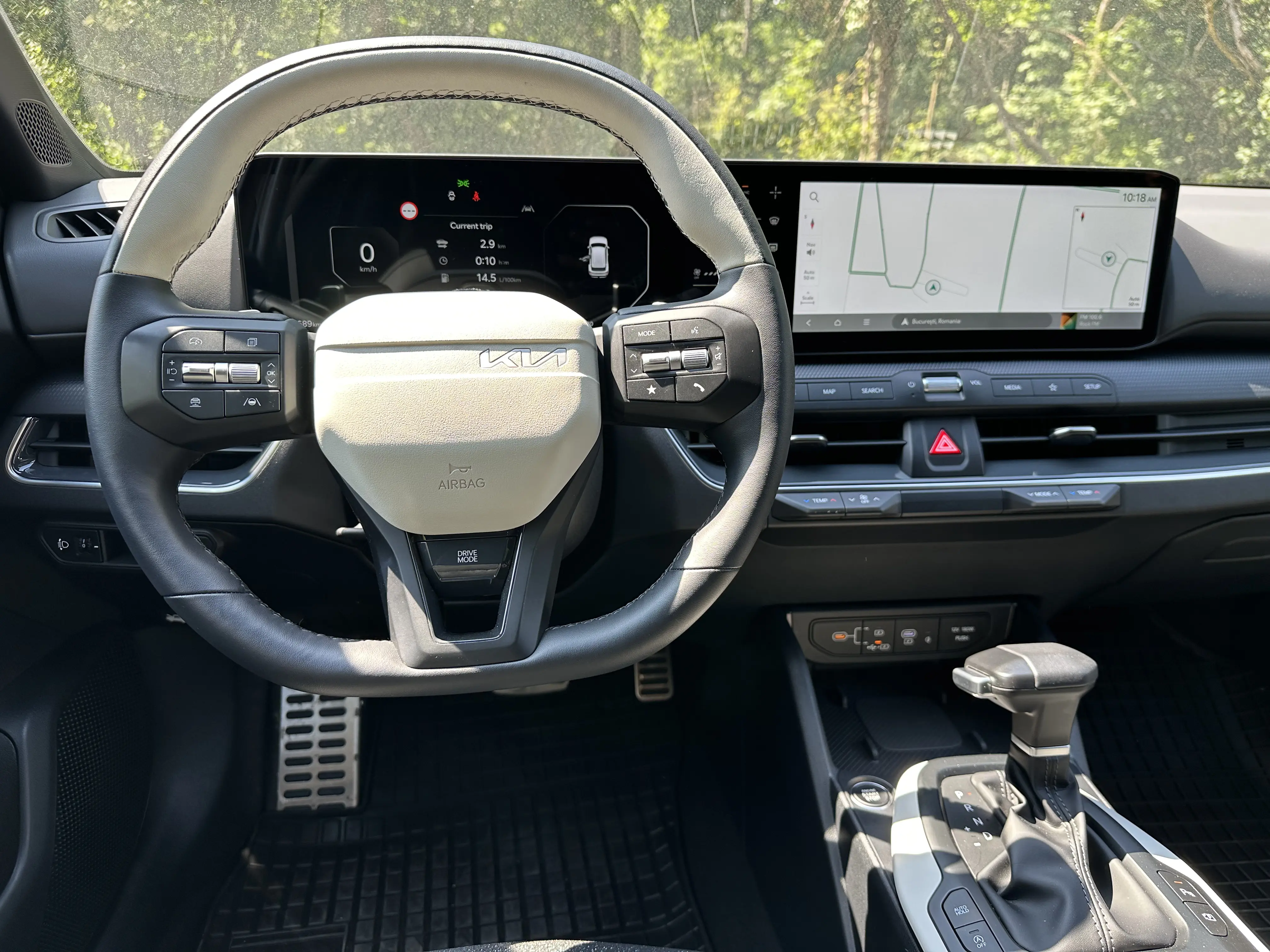Test drive Kia K4 1.6 T-GDI 180 CP: compacta care refuză moda SUV-urilor