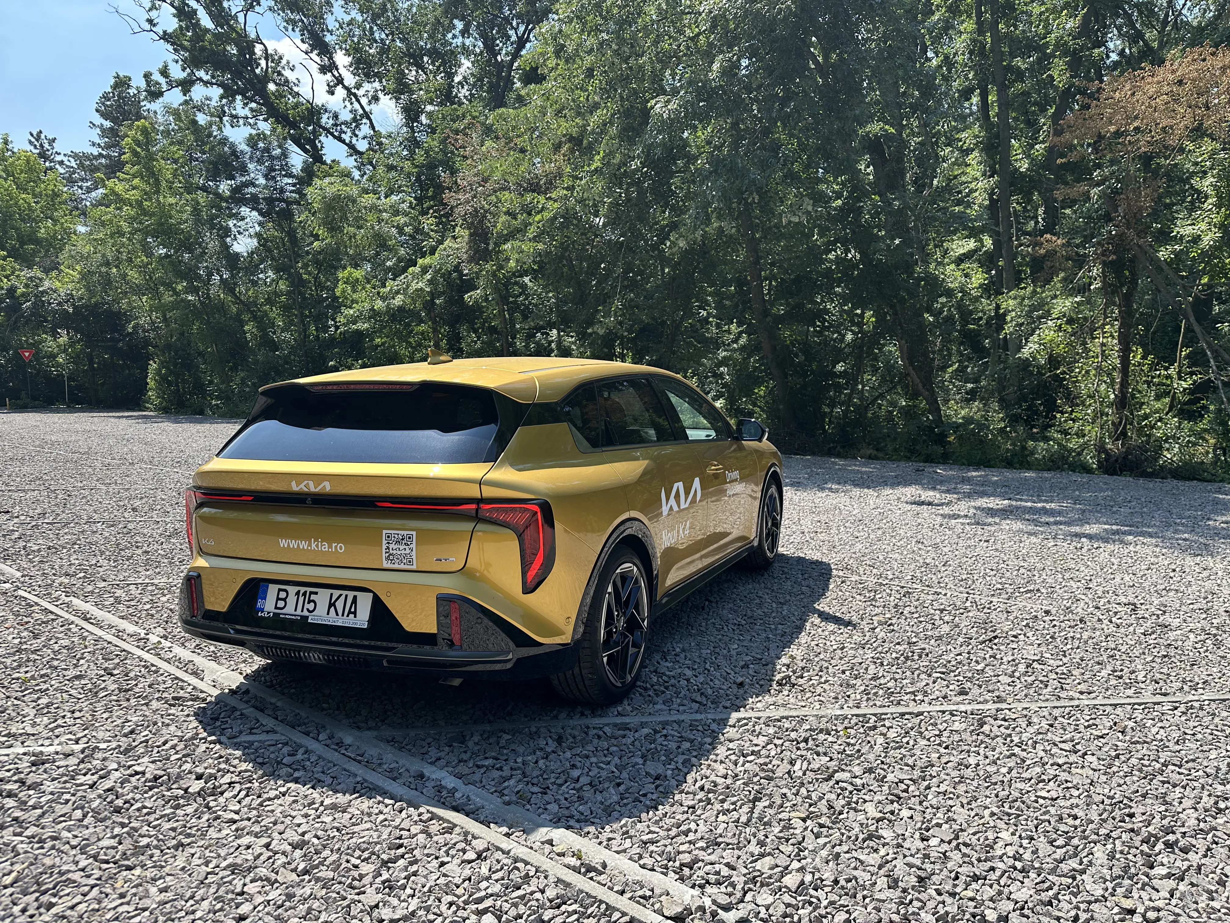 Test drive Kia K4 1.6 T-GDI 180 CP: compacta care refuză moda SUV-urilor