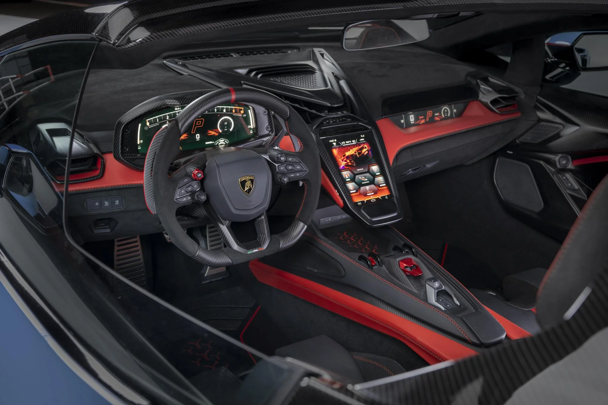 Lamborghini lansează cea mai puternică decapotabilă din istorie, în ediție limitată de 15 exemplare