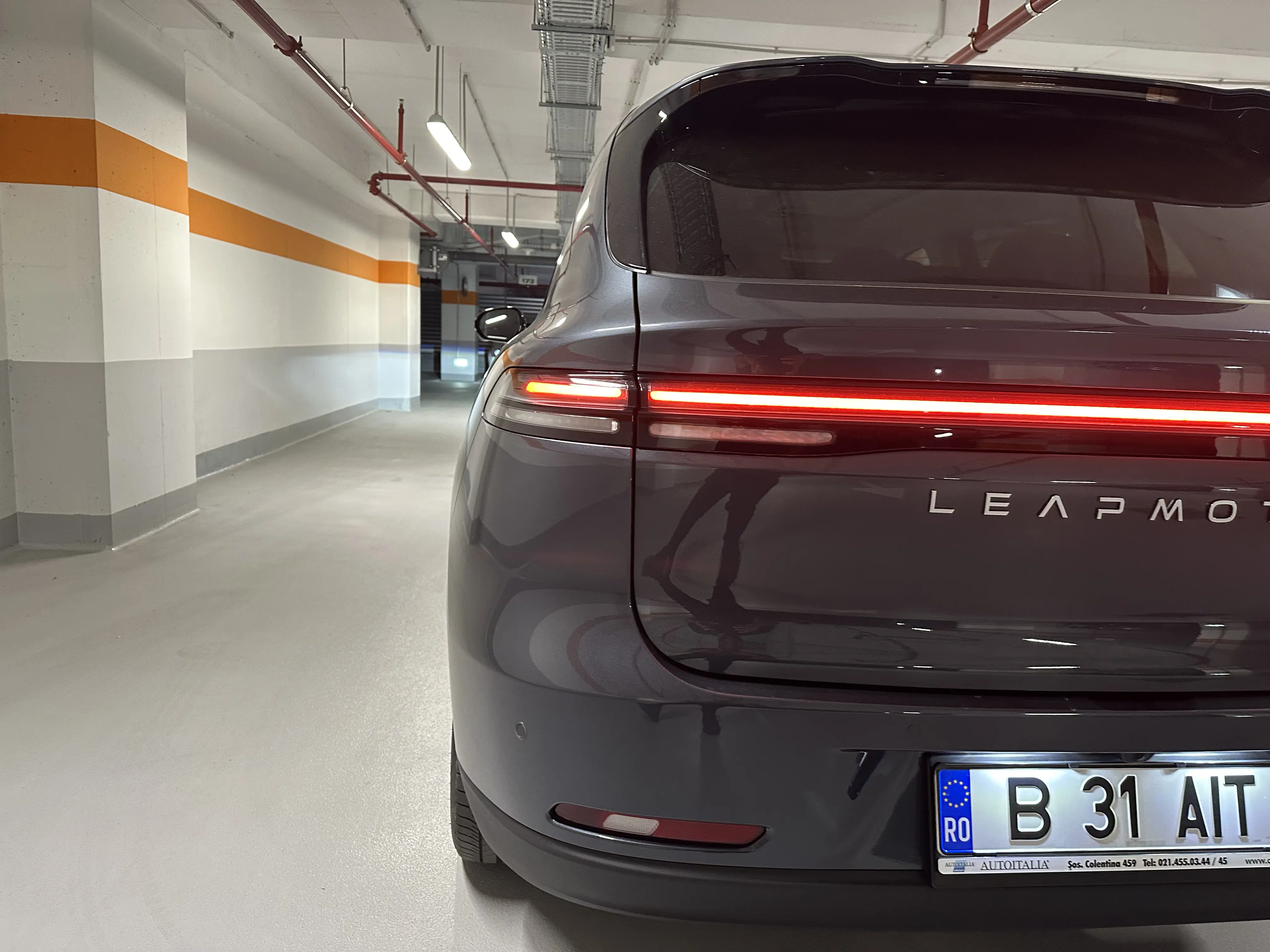 Leapmotor C10 REEV 2025 – rafinament chinezesc și autonomie impresionantă pentru gentleman-ul modern