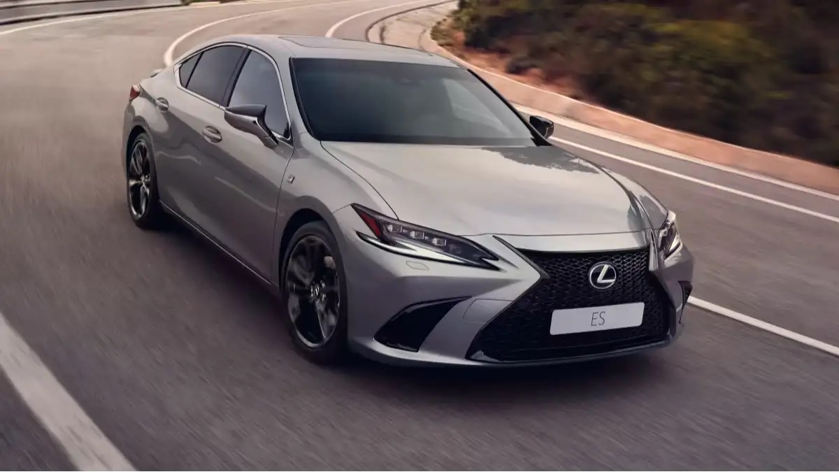 Lexus ES
