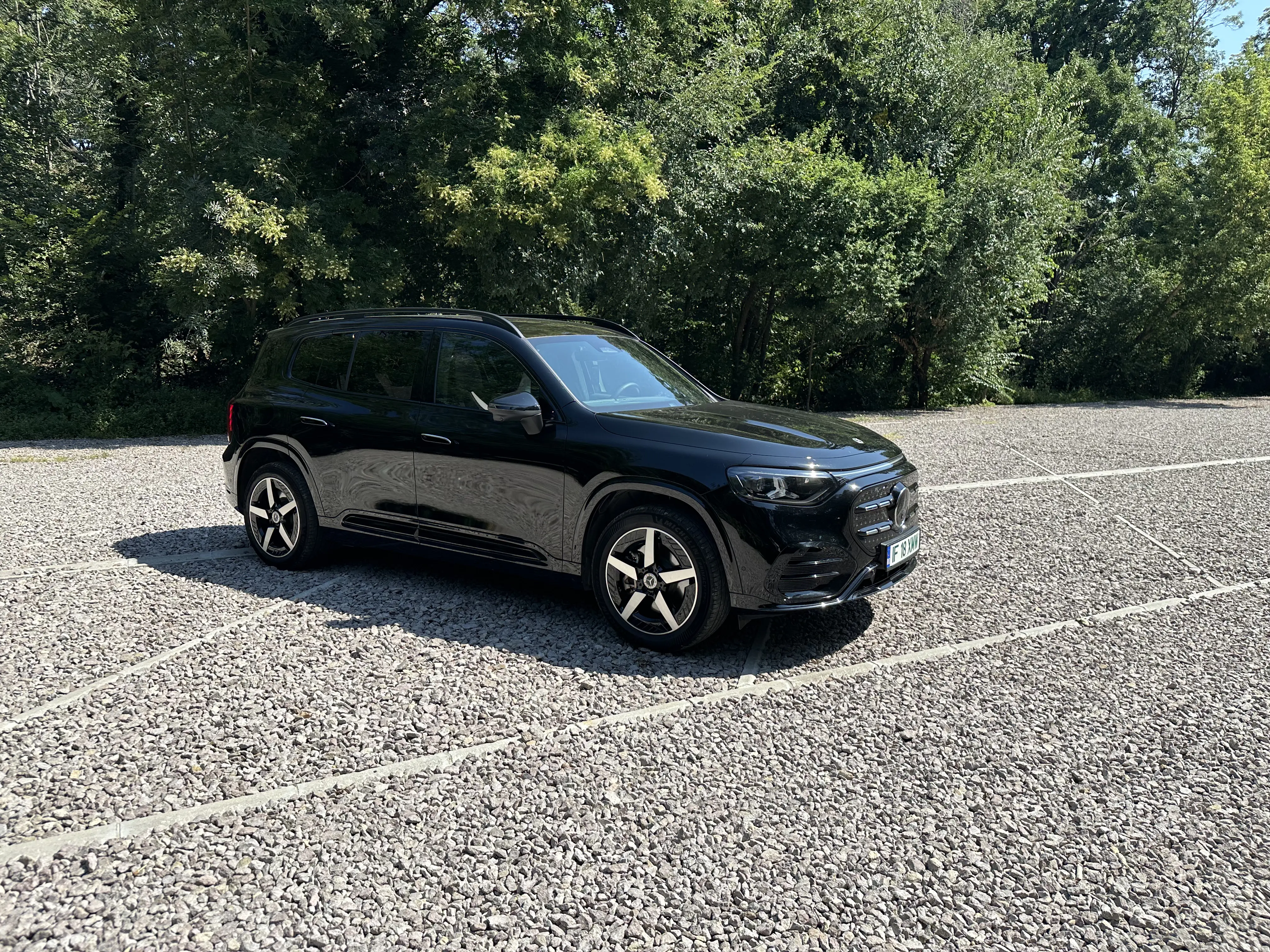 Test drive Mercedes-Benz GLB 350 4MATIC: 354 CP și 579 km autonomie
