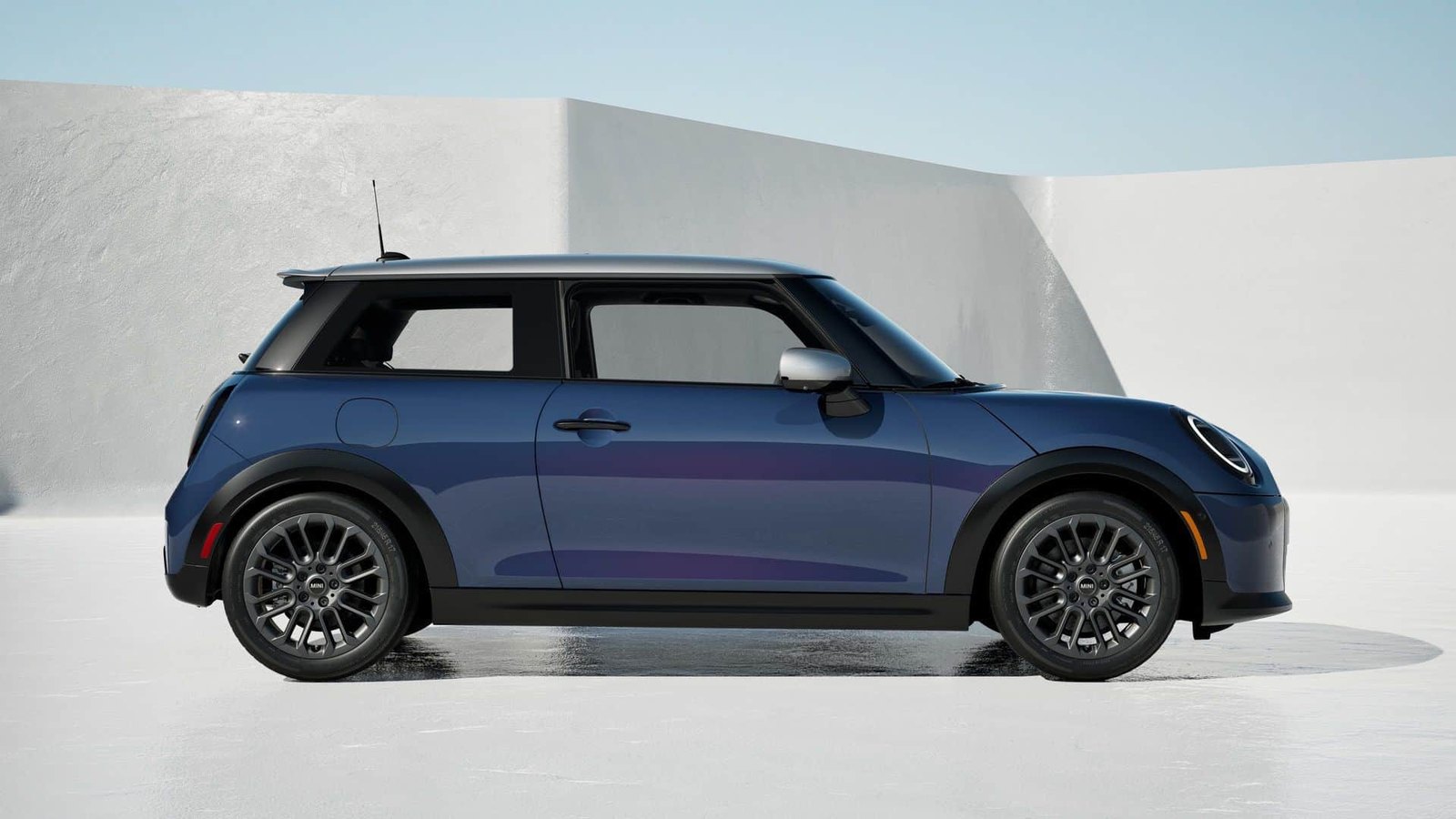 Mini Cooper S Rooftop Edition, caroserie albastră și plafon argintiu