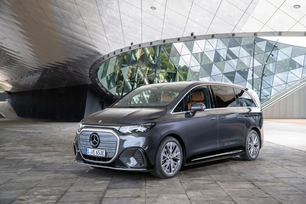 Noul Mercedes-Benz VLE