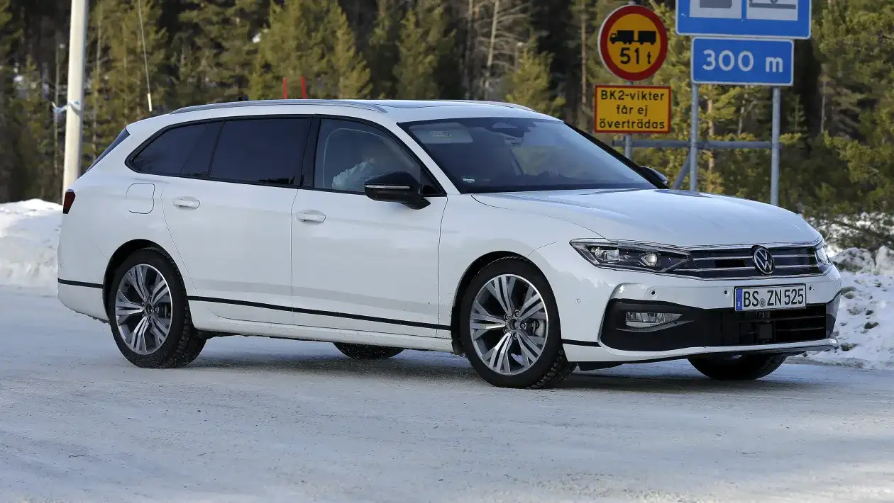 Volkswagen Passat Sedan este oficial mort în Europa, iar noua generație va fi doar break