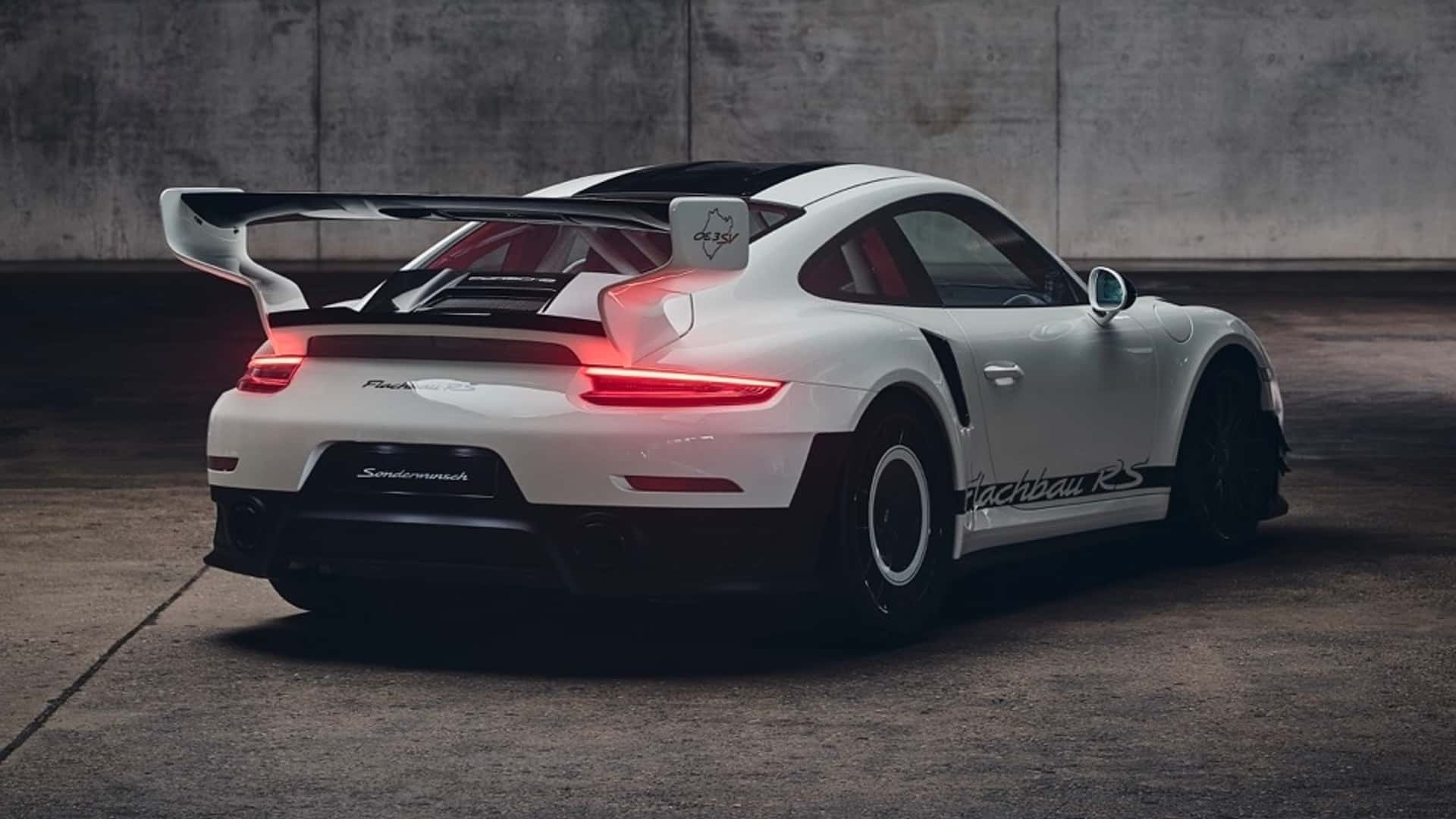 Porsche Flachbau RS, eleron înalt și aerodisc-uri pe spate
