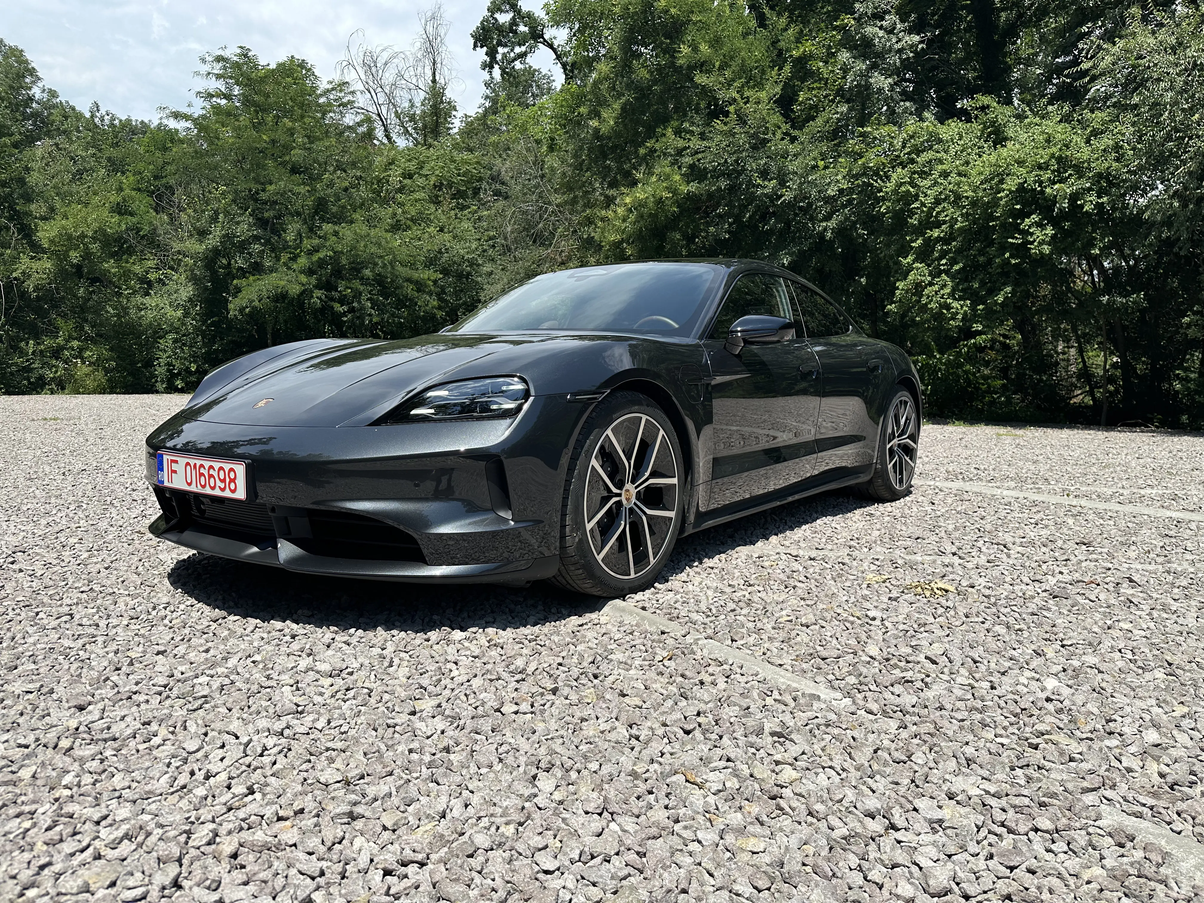 Porsche Panamera 4 E-Hybrid: review, preț și autonomie