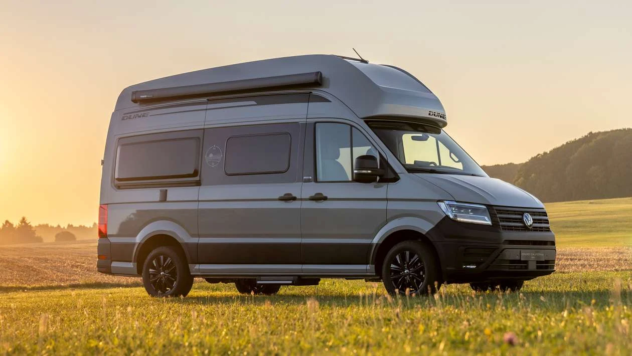 Volkswagen Grand California 2027 primește panouri solare și un pachet pentru camping fără priză