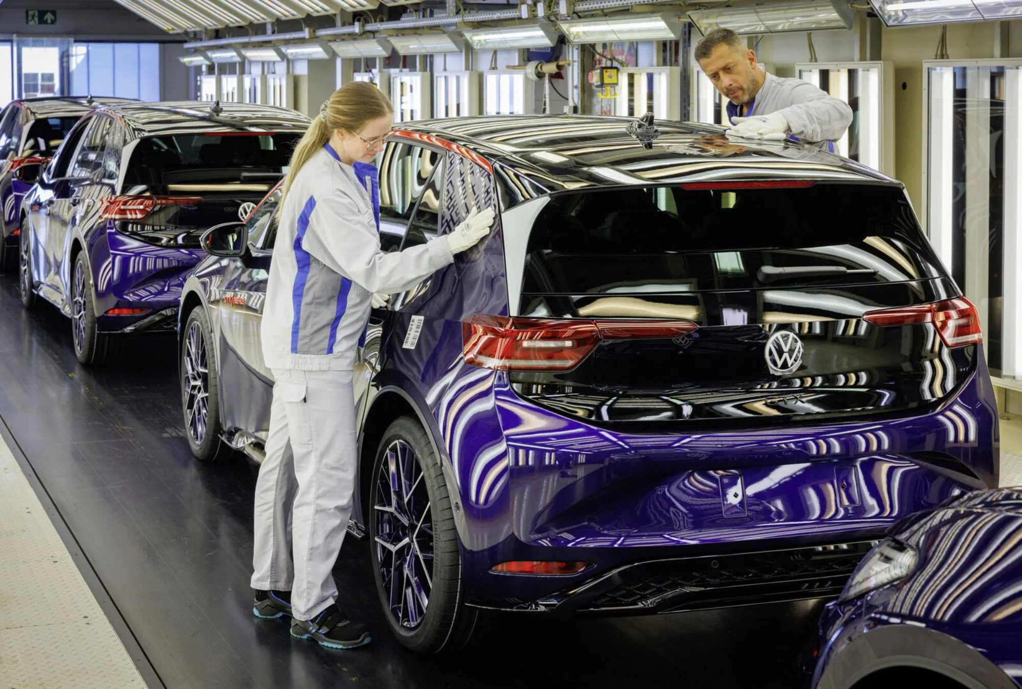 Volkswagen atinge pragul de două milioane de vehicule electrice livrate la nivel global